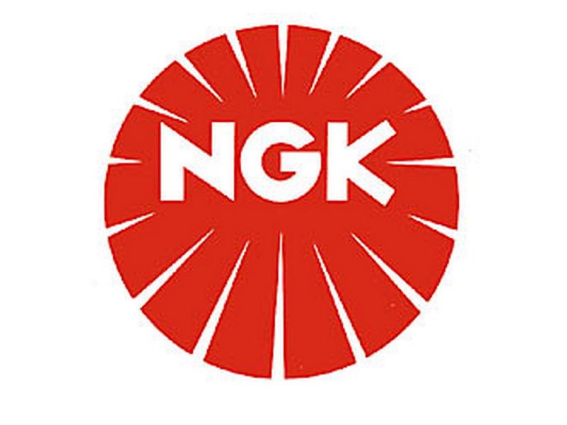 NGK Candela di accensione CR-9 EK